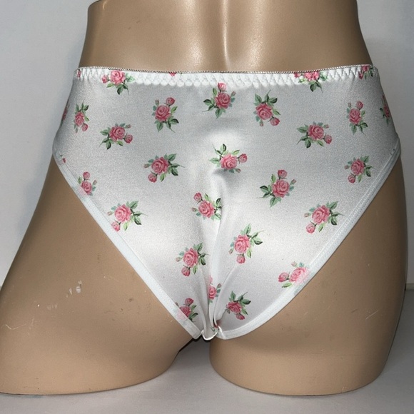 IZA Silky Satin Stretchy Smooth Pink Roses Floral Mid‎ Waist Cheeky Panties NEW - Picture 9 of 14